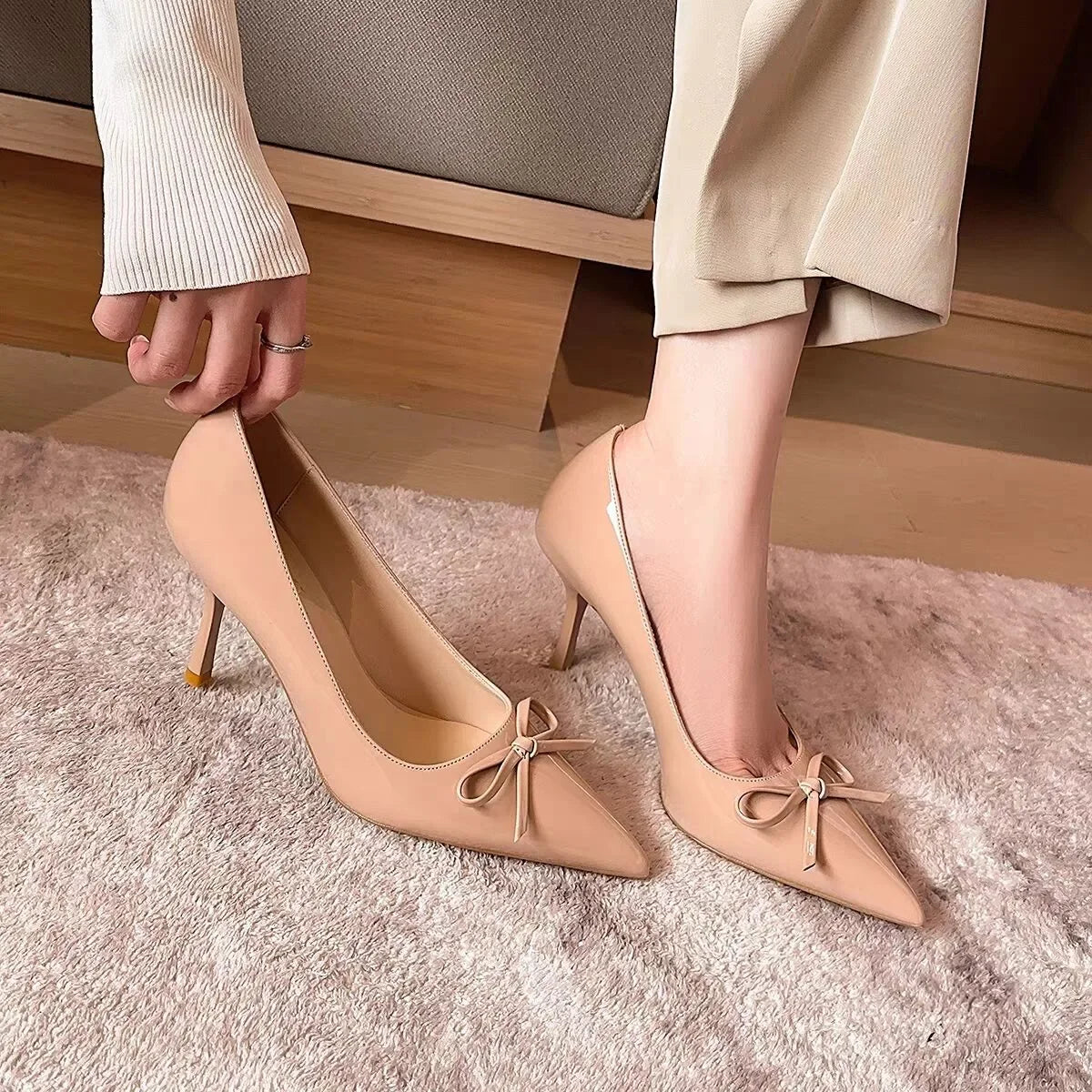 Fashion pointed-toe design elegant bow tie stiletto heels, 2025 summer sexy patent leather high heels, large size women's shoes